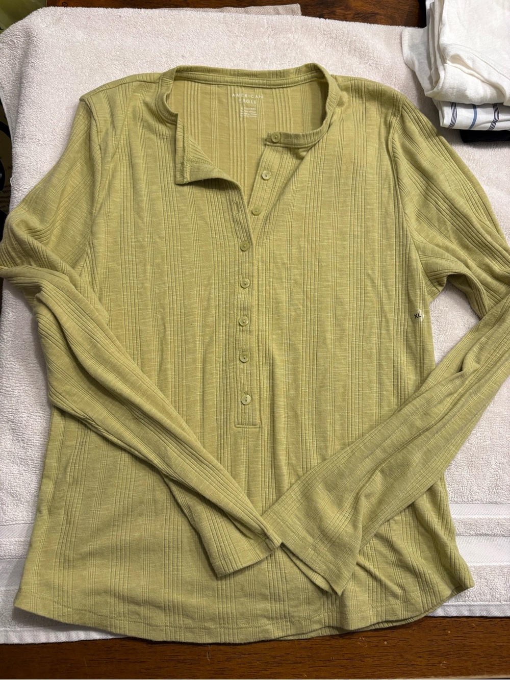 American Eagle Outfitters Light Olive Ribbed Henley Long Sleeve Top XL